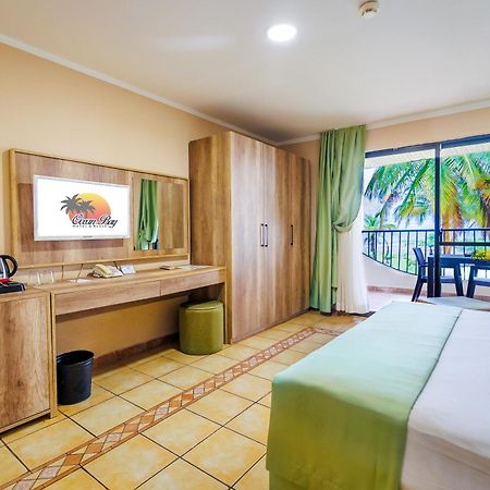Ocean Bay Hotel & Resort Bakau Bagian luar foto