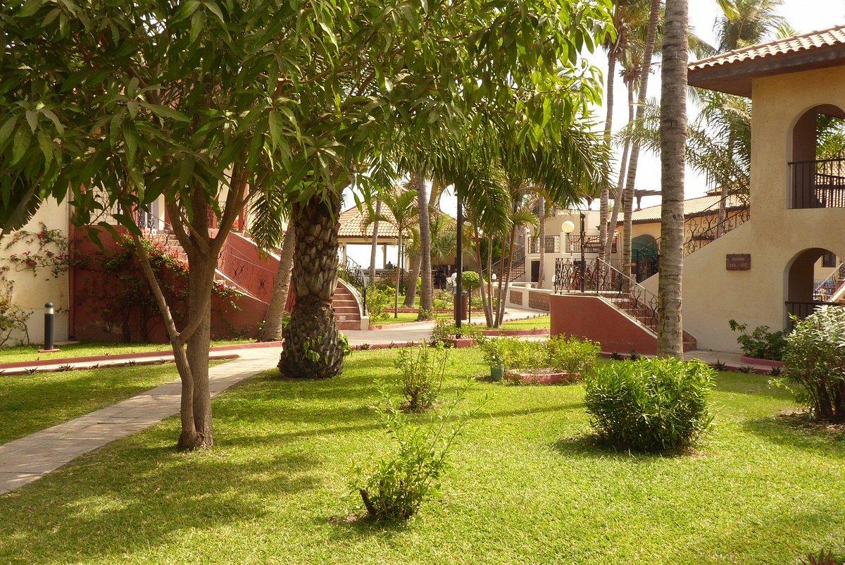 Ocean Bay Hotel & Resort Bakau Bagian luar foto