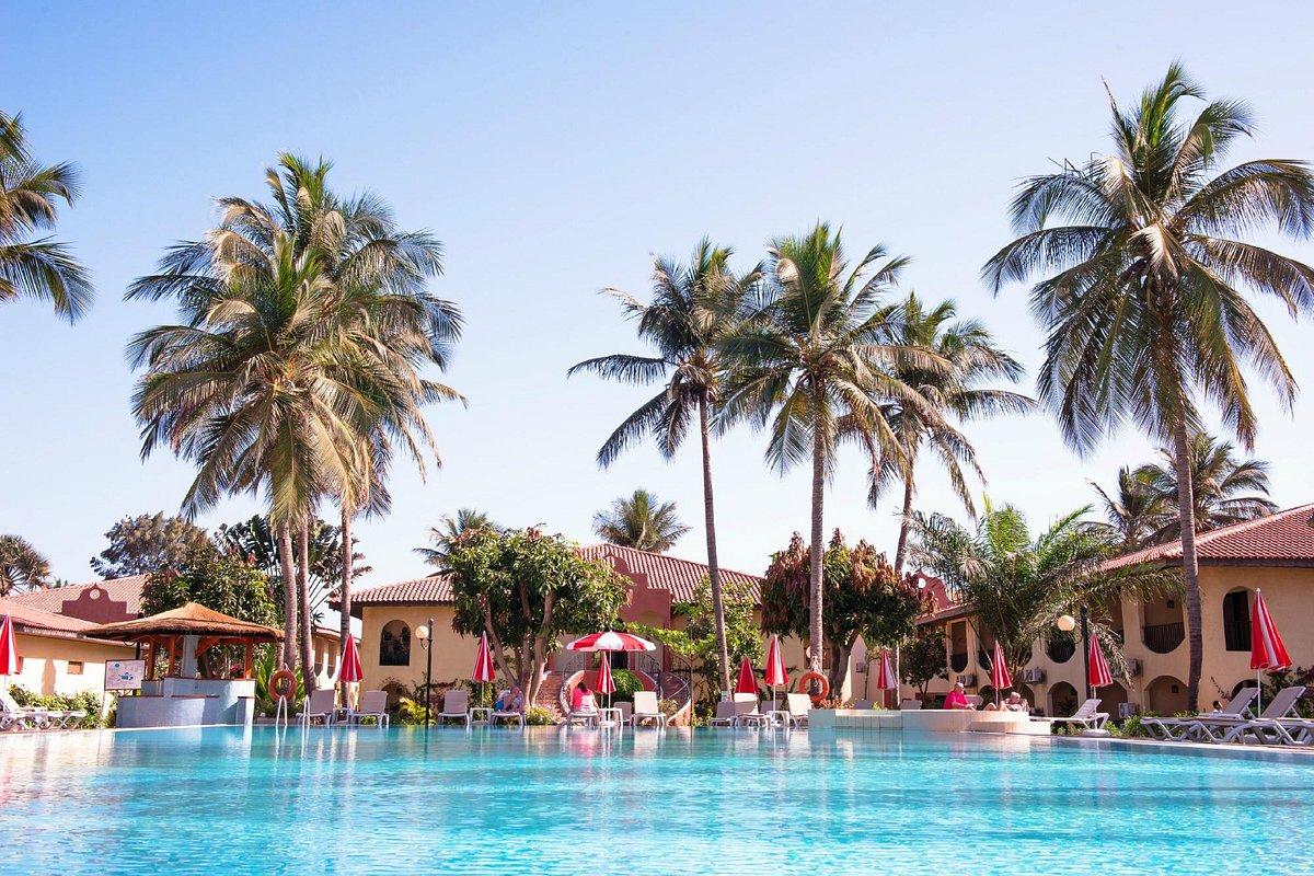 Ocean Bay Hotel & Resort Bakau Bagian luar foto