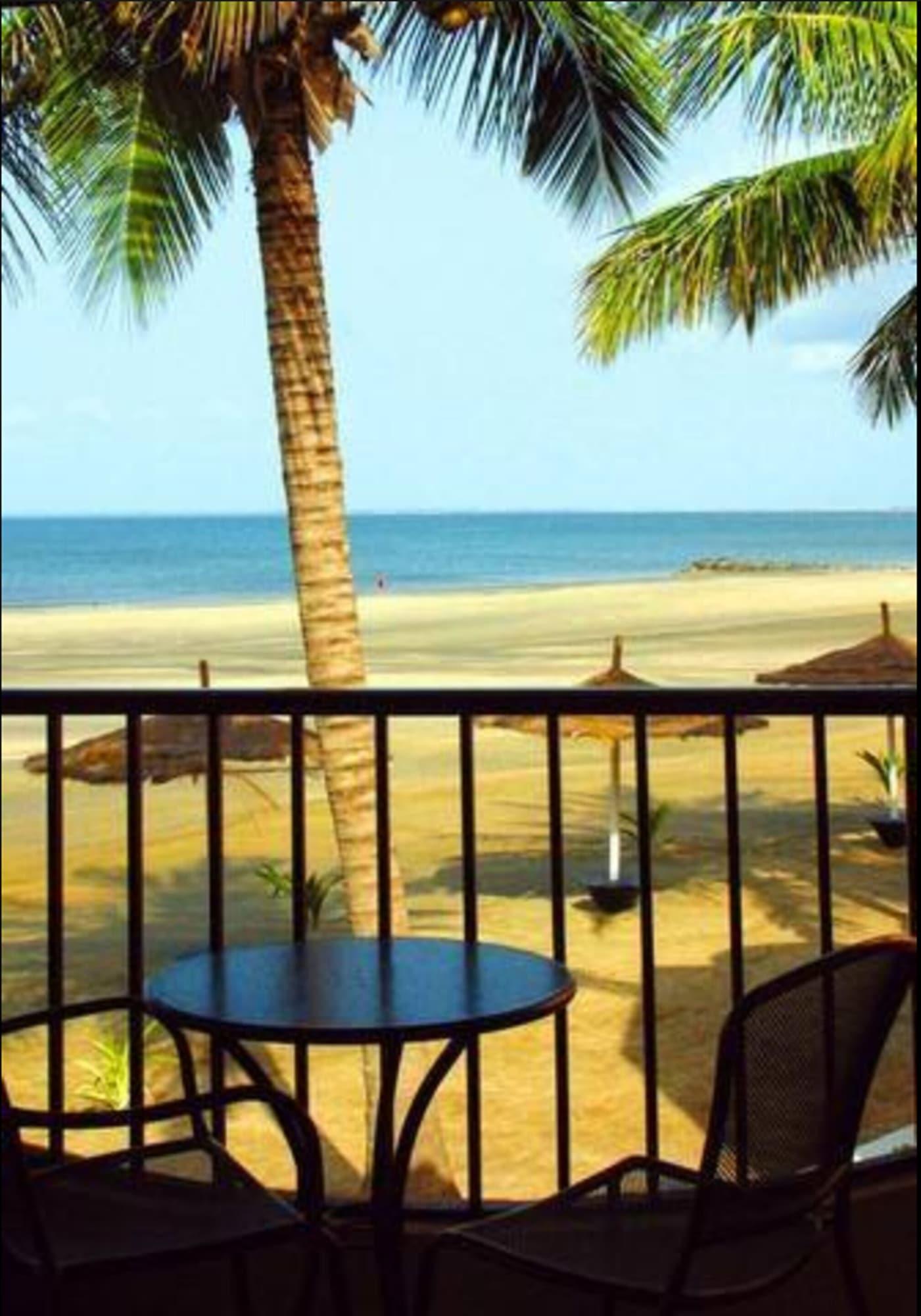 Ocean Bay Hotel & Resort Bakau Bagian luar foto