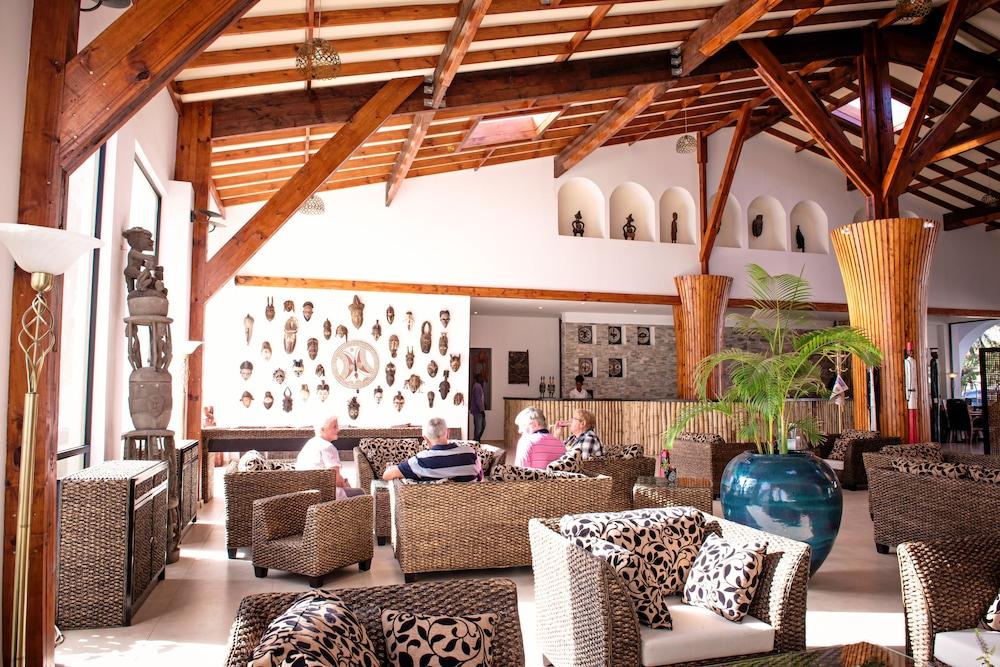 Ocean Bay Hotel & Resort Bakau Bagian luar foto