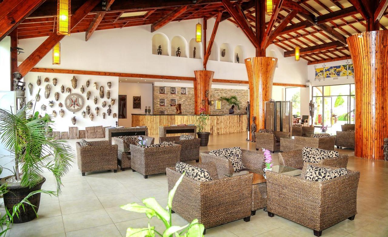 Ocean Bay Hotel & Resort Bakau Bagian luar foto