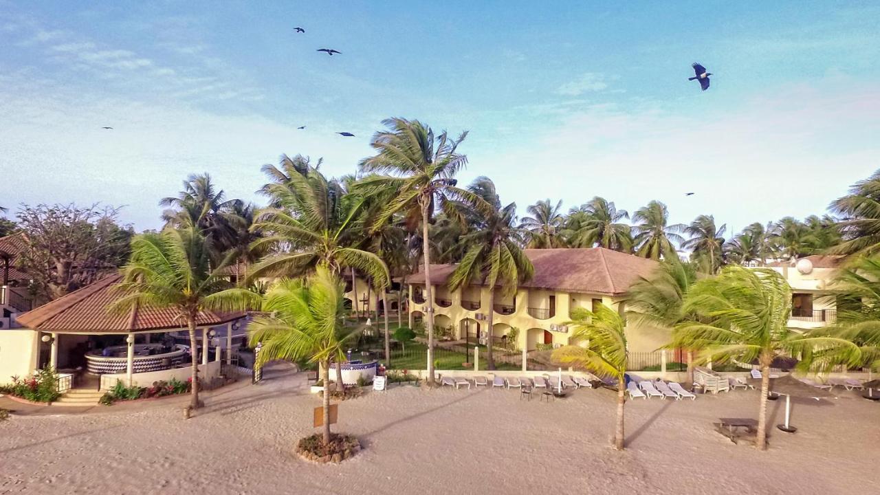 Ocean Bay Hotel & Resort Bakau Bagian luar foto