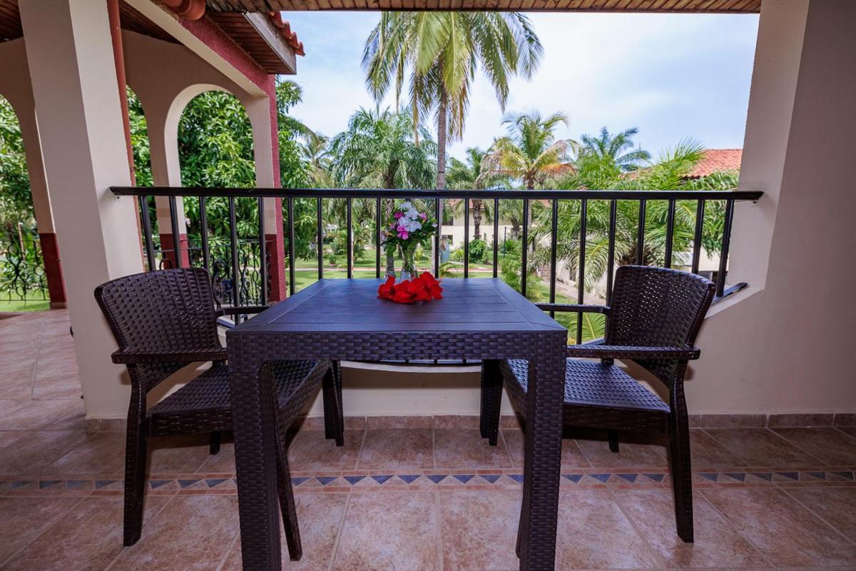 Ocean Bay Hotel & Resort Bakau Bagian luar foto