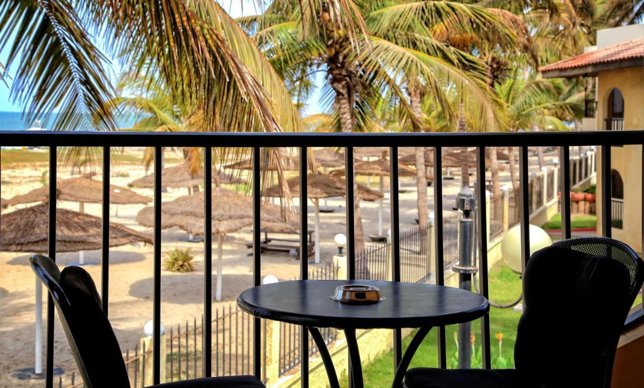 Ocean Bay Hotel & Resort Bakau Bagian luar foto