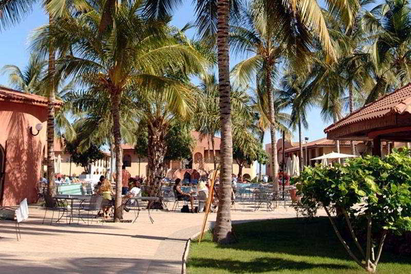 Ocean Bay Hotel & Resort Bakau Bagian luar foto